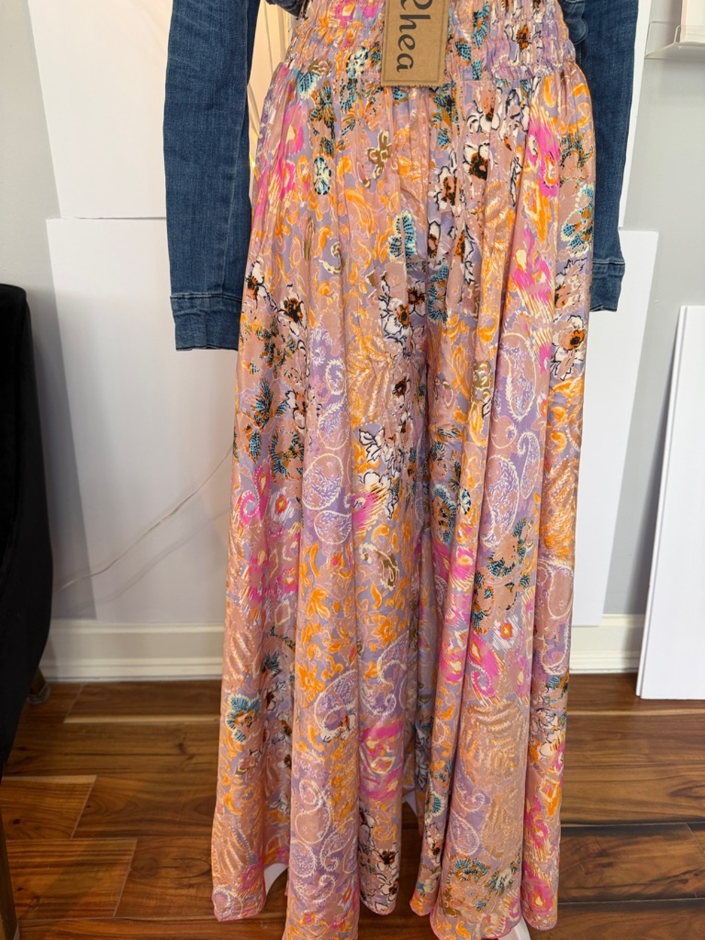 NWT bohemian peach/tan paisley /flower print full length pants, adj waist sm-med
